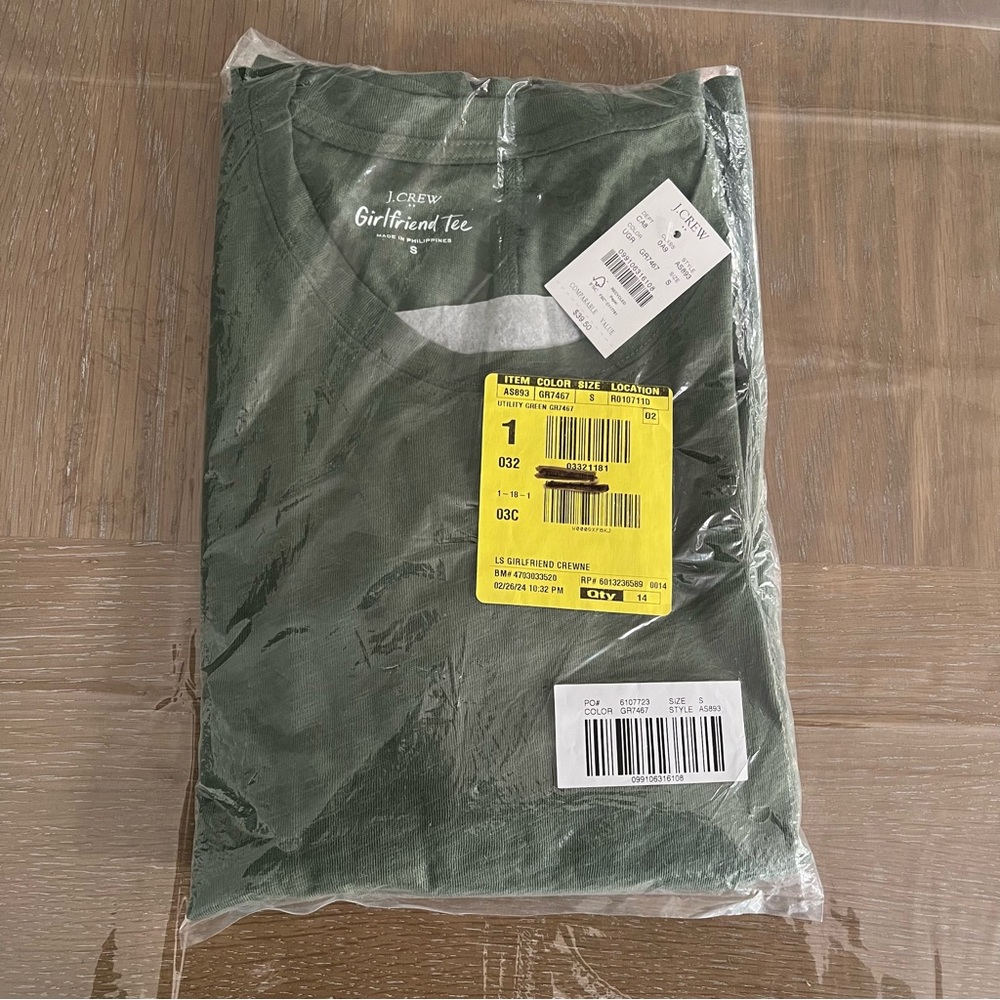 J.Crew Longsleeve Crewneck Girlfriend Tee Utility Green - Picture 2 of 6